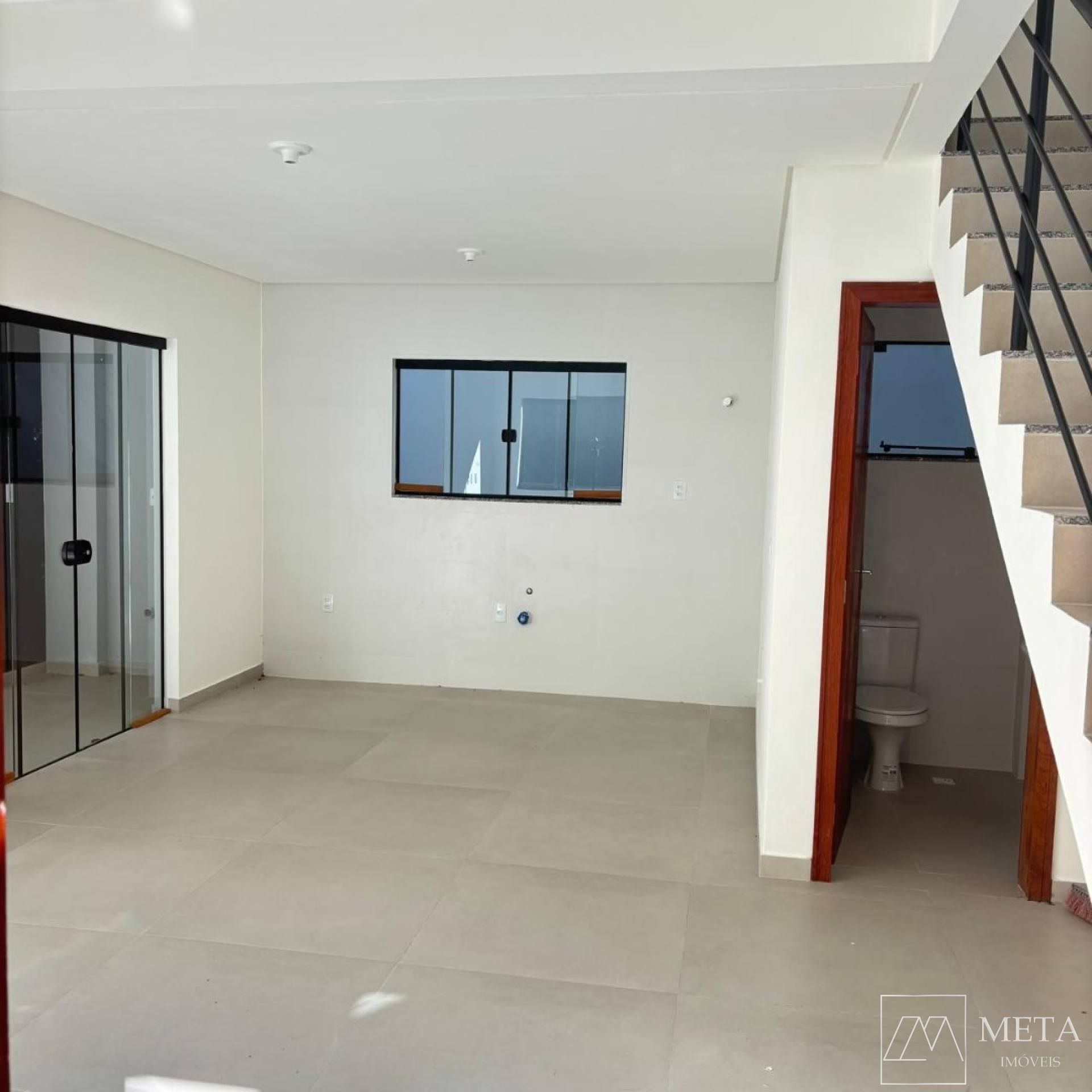 Sobrado com 3 dormitórios em Forquilhas - São José/SC