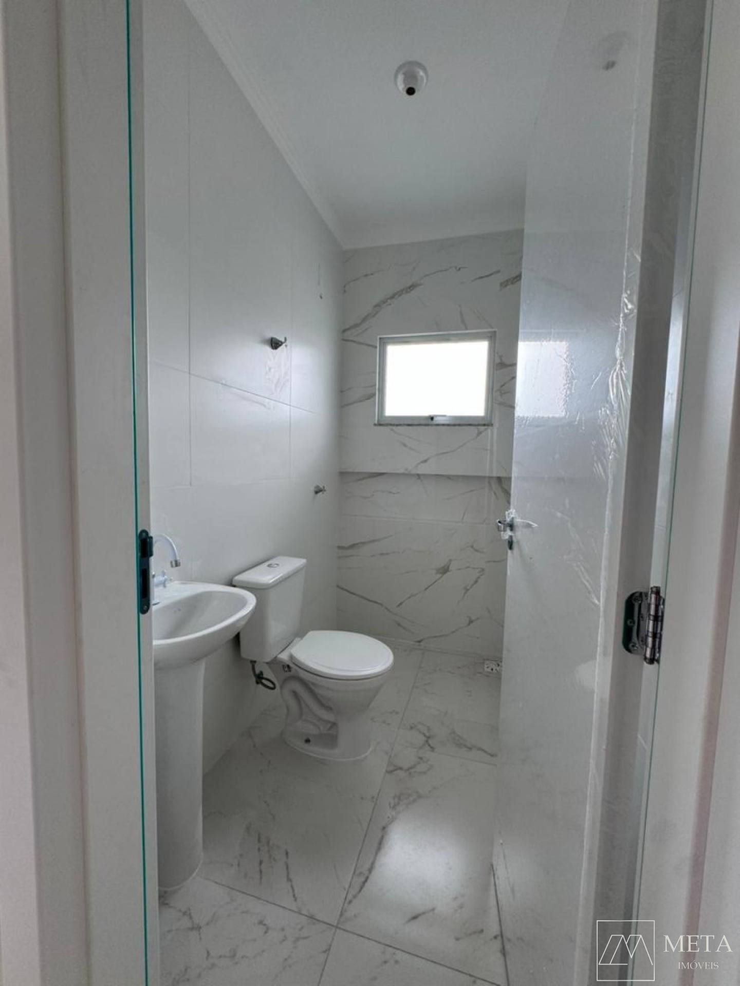 Casa com 2 dormitórios em Forquilhas - São José/SC