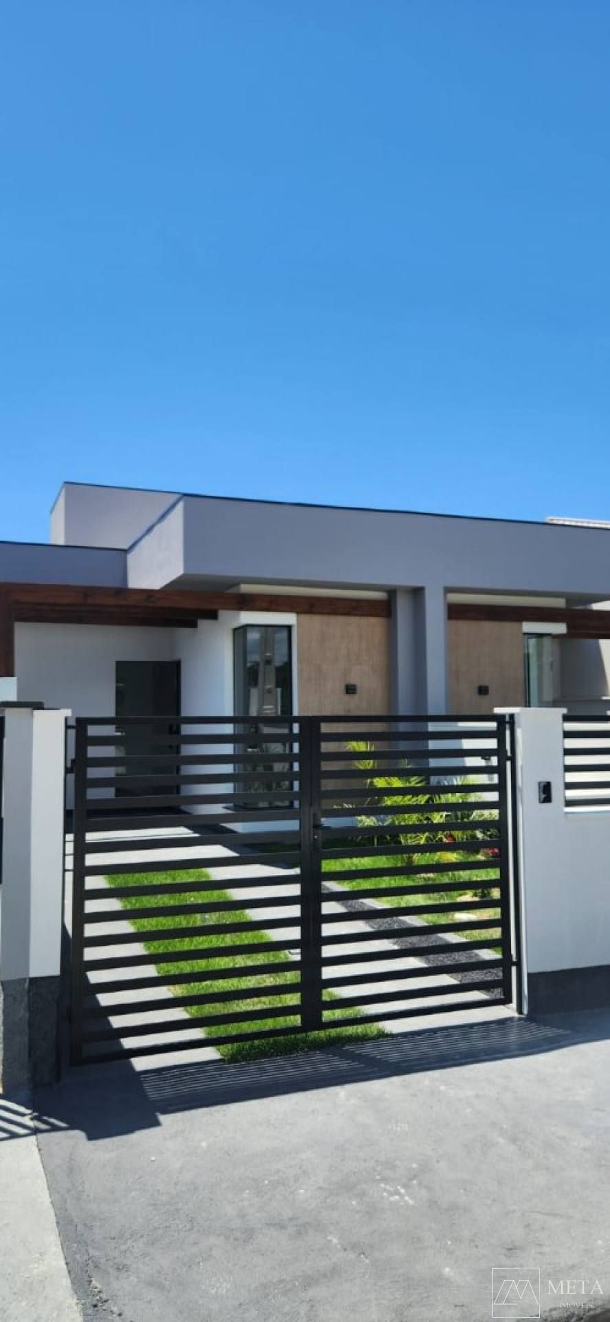 Casa com 2 dormitórios em Forquilhas - São José/SC