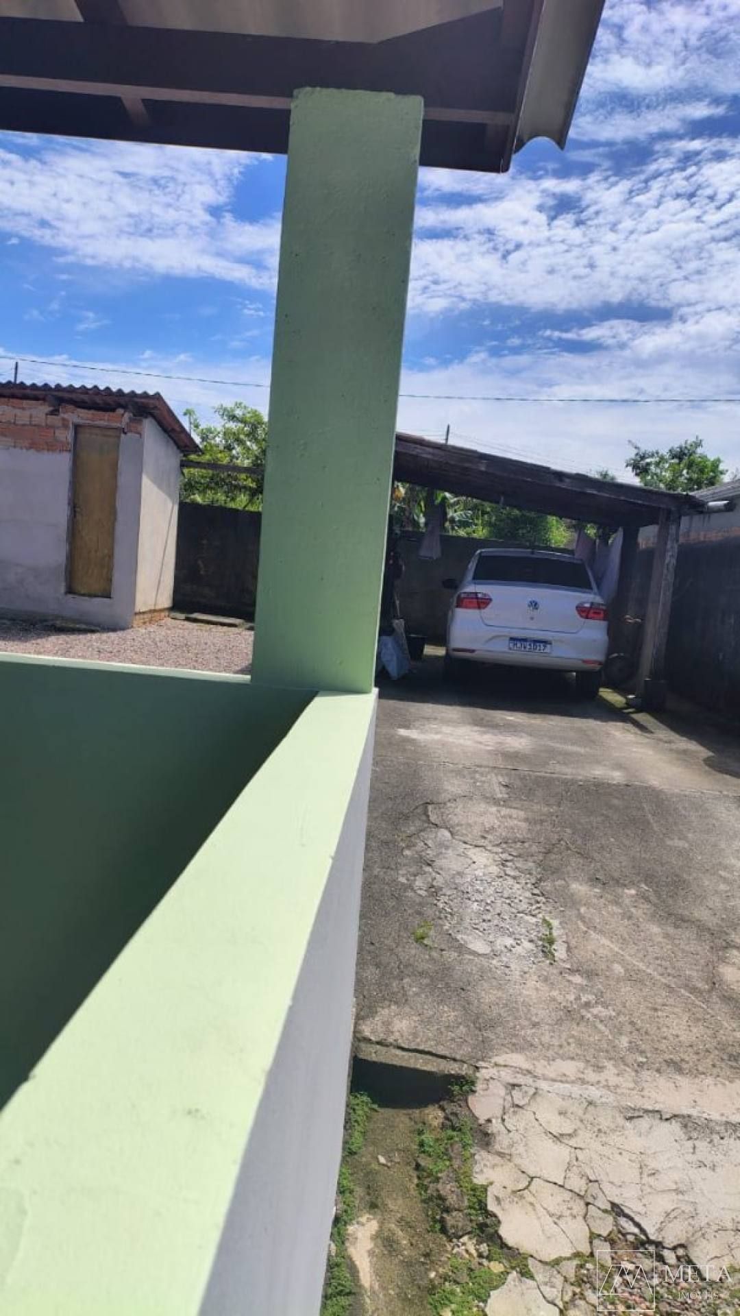 Casa com 2 dormitórios em Guaporanga - Biguaçu/SC