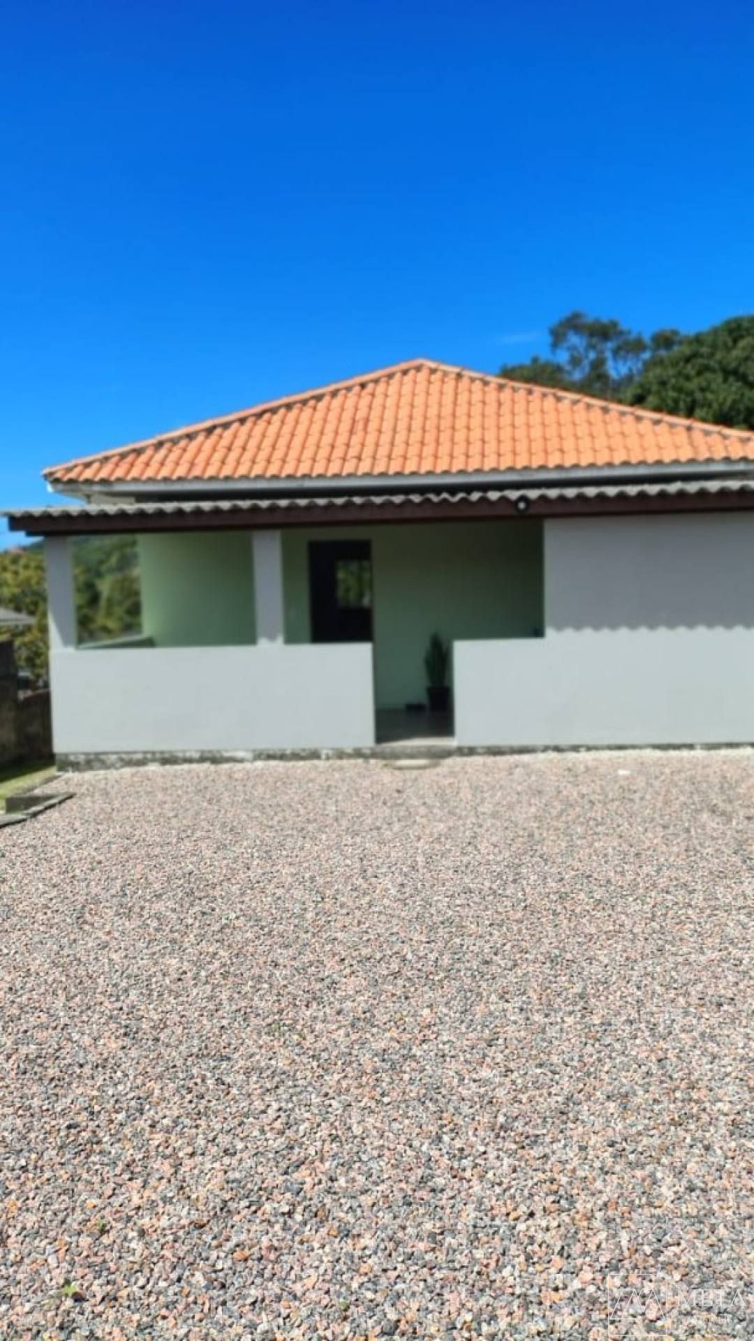 Casa com 2 dormitórios em Guaporanga - Biguaçu/SC