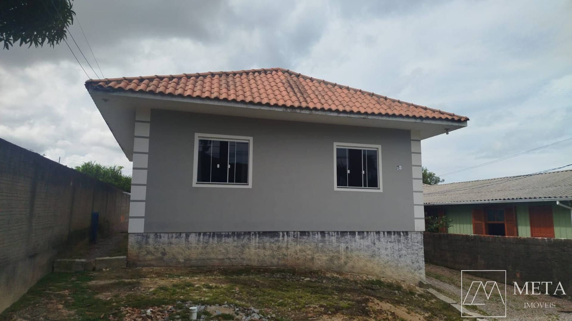 Casa com 2 dormitórios em Guaporanga - Biguaçu/SC