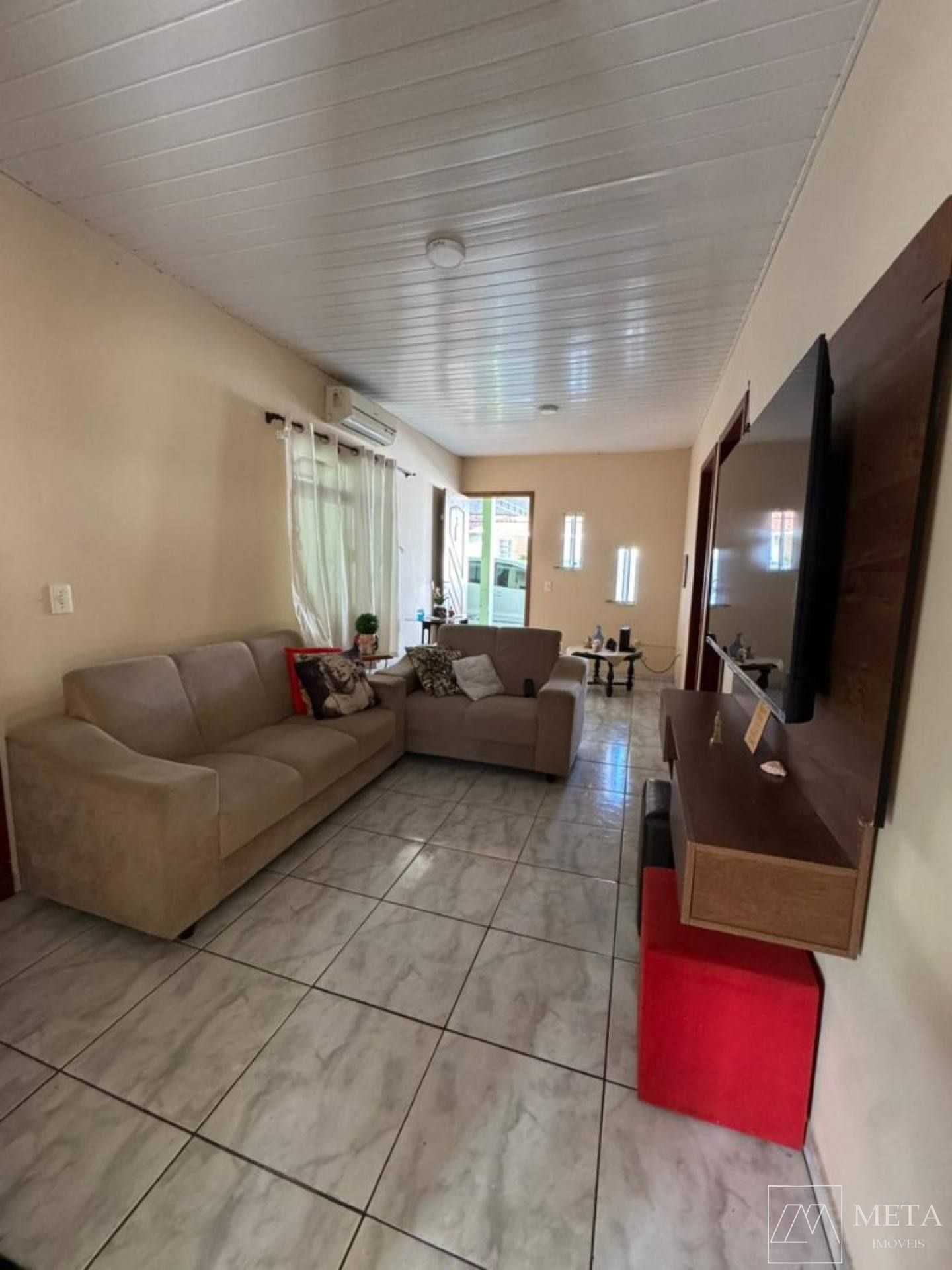 Casa com edícula em Areias - São José/SC