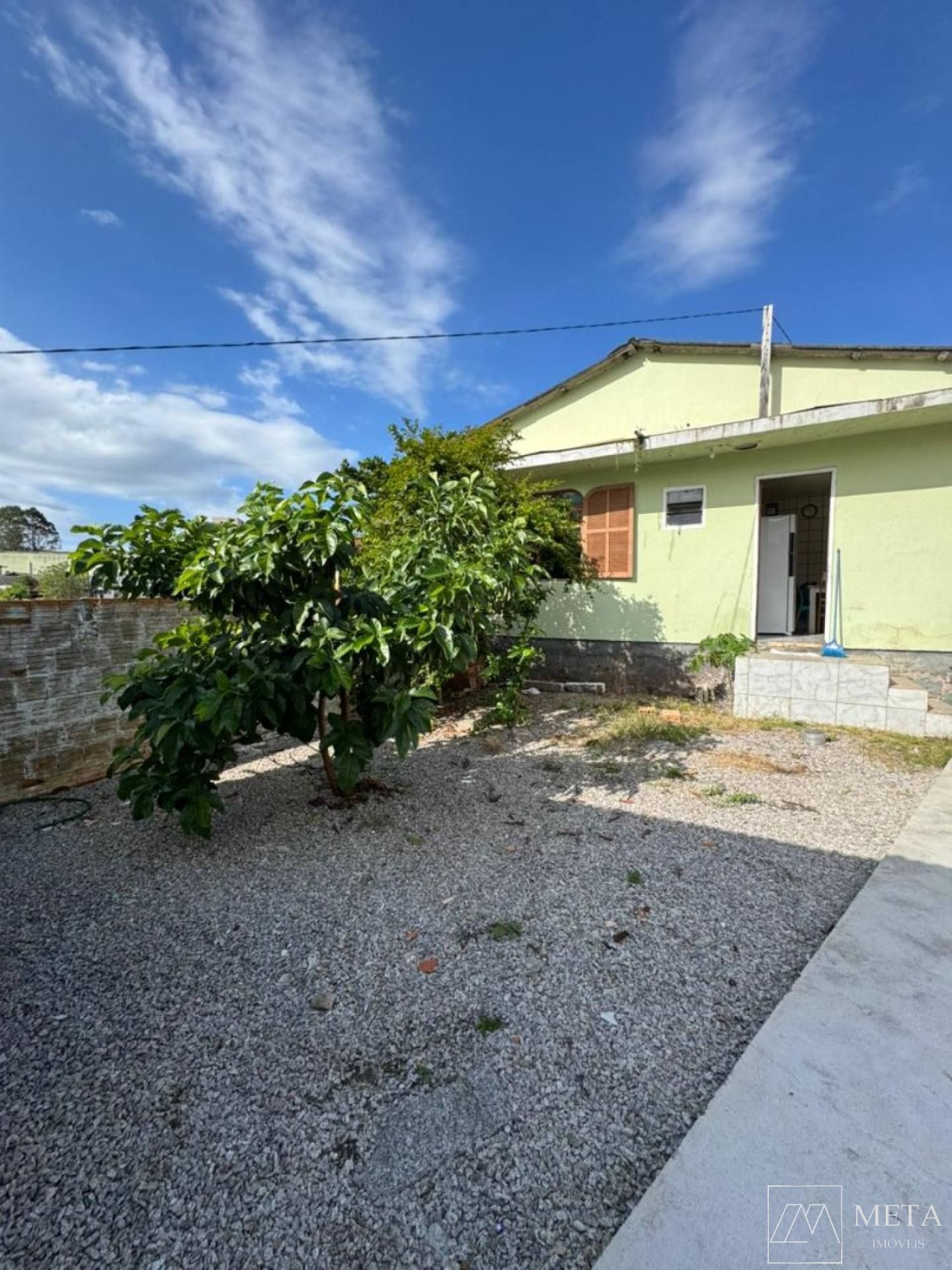 Casa com edícula em Areias - São José/SC