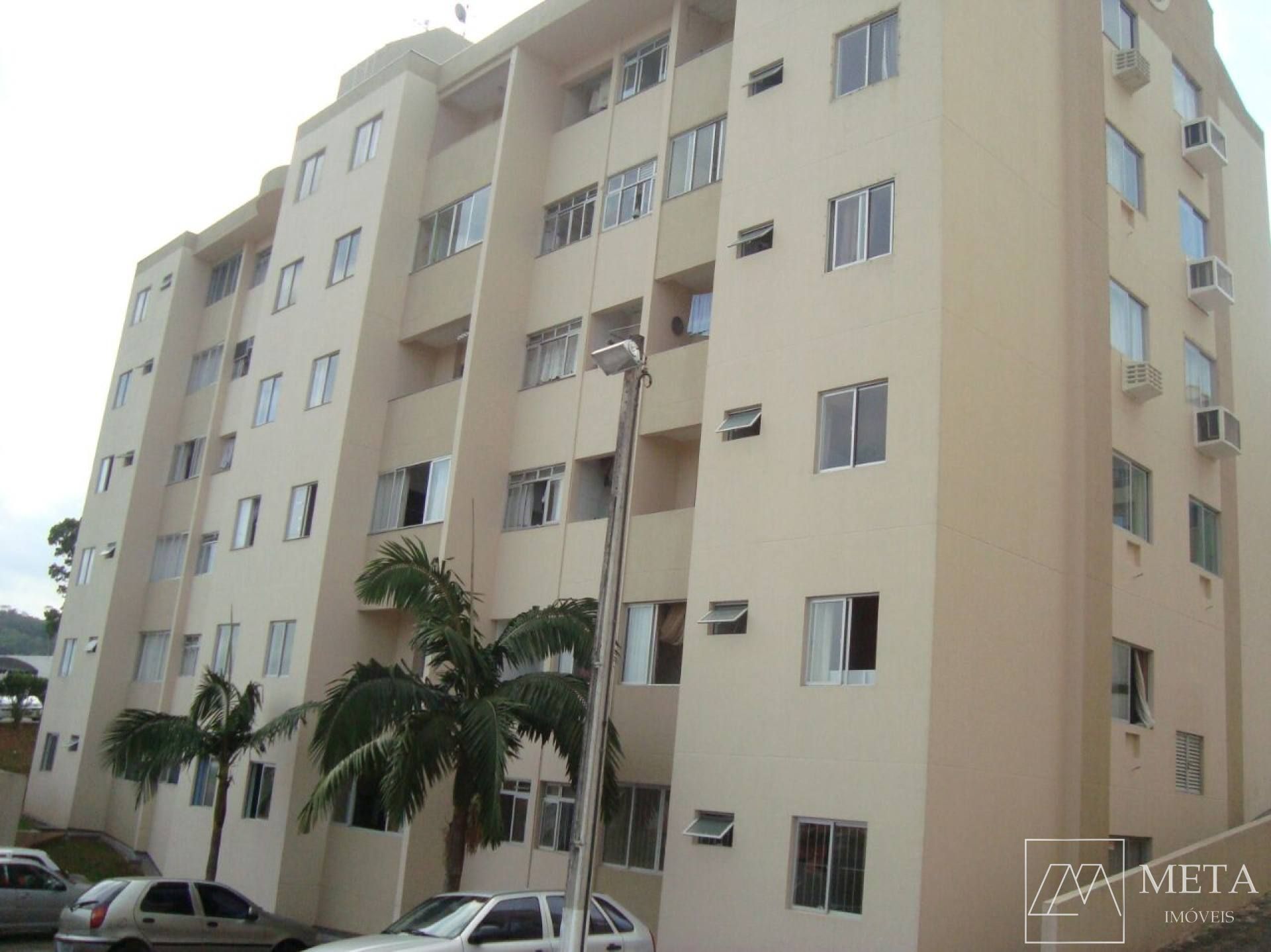 Apartamento com 2 dormitórios em Serraria - São José/SC