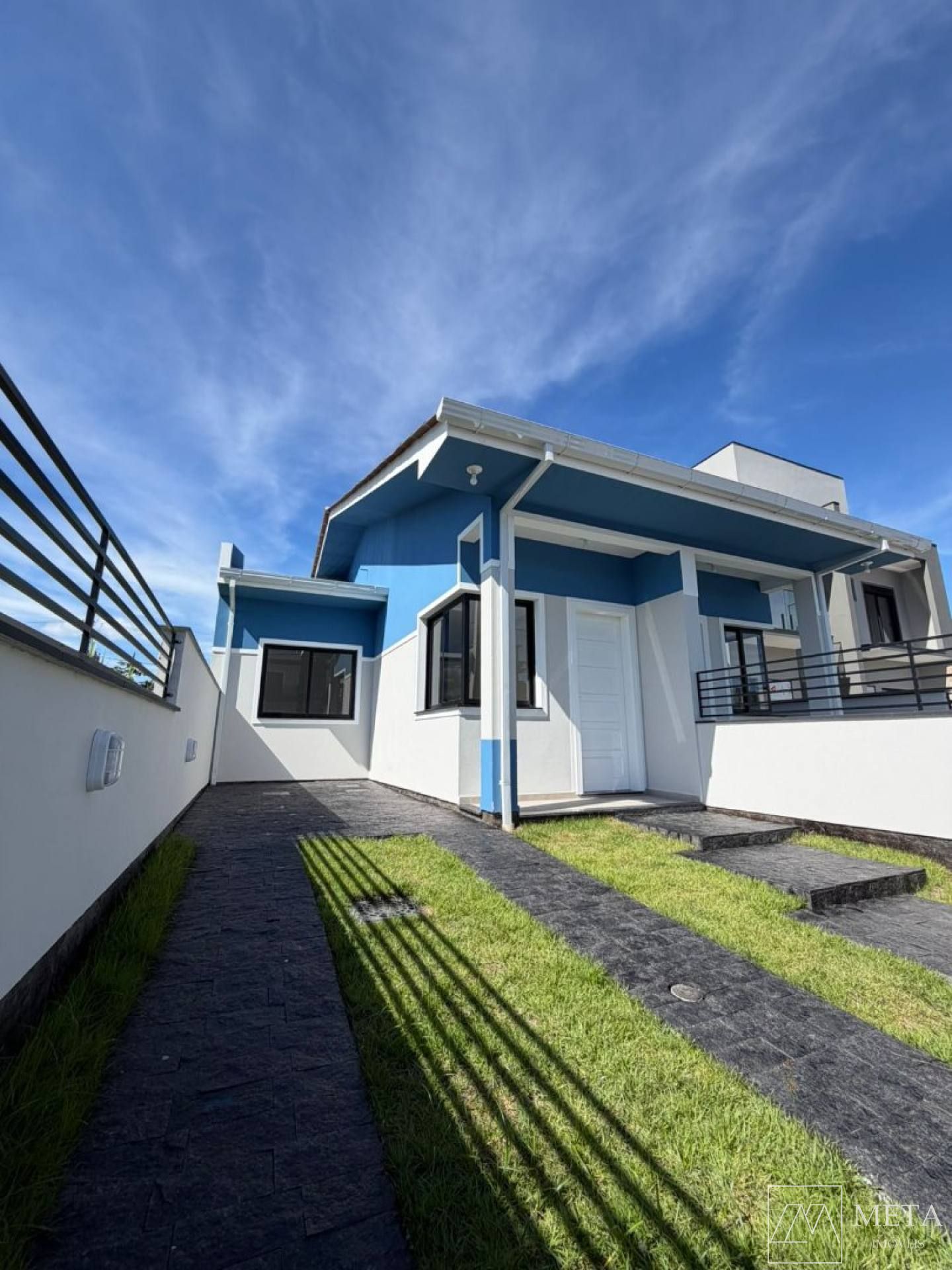 Casa com 2 dormitórios em Forquilhas - São José/SC