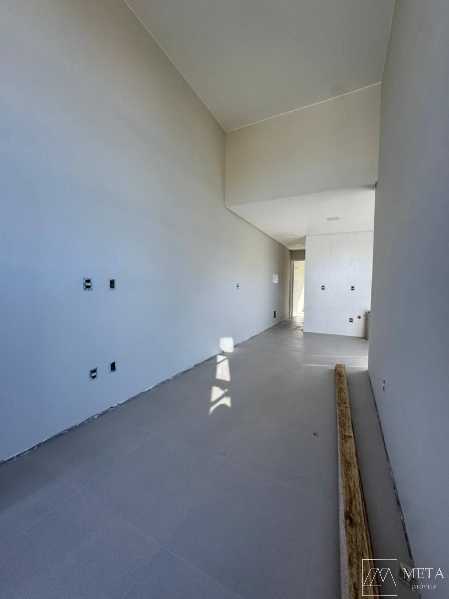 Casa com 2 dormitórios (1 suíte) em Forquilhas - São José/SC