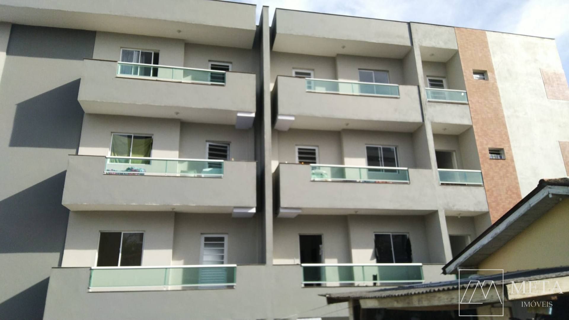 Prédio à Venda em Região Valorizada, Ideal para Investimento em Barreiros - São José/SC