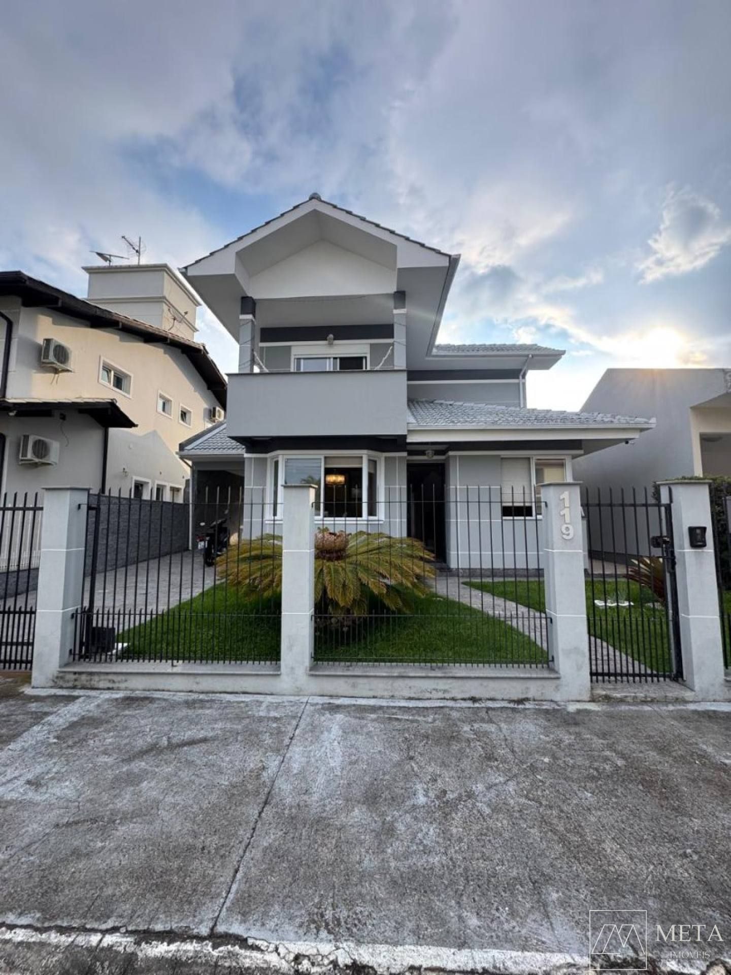 Casa Alto Padrão- Pedra Branca (Palhoça)