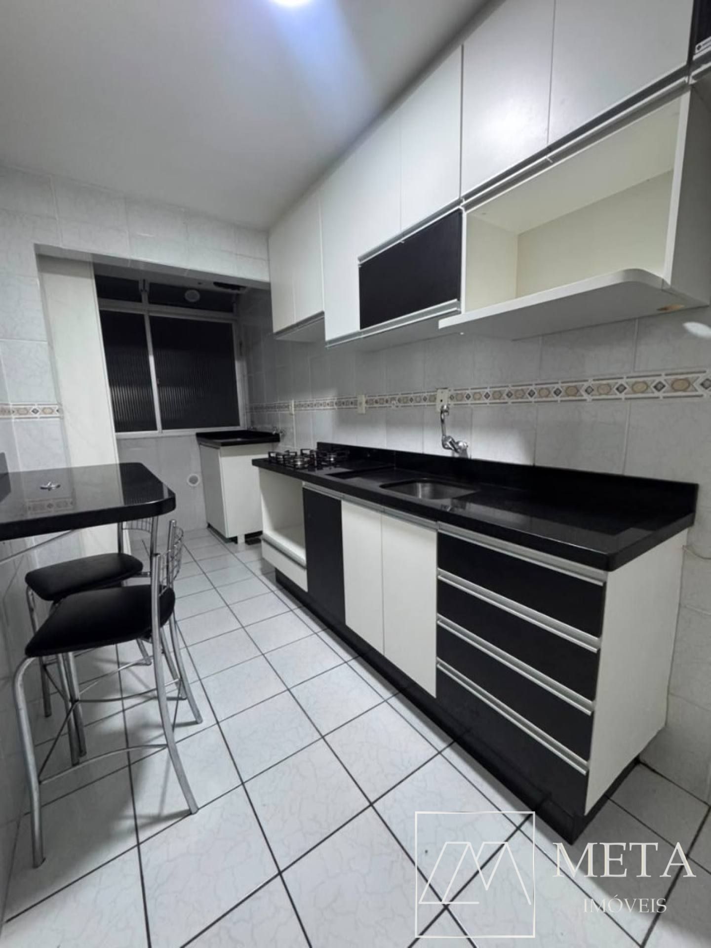 Apartamento à venda no Roçado.