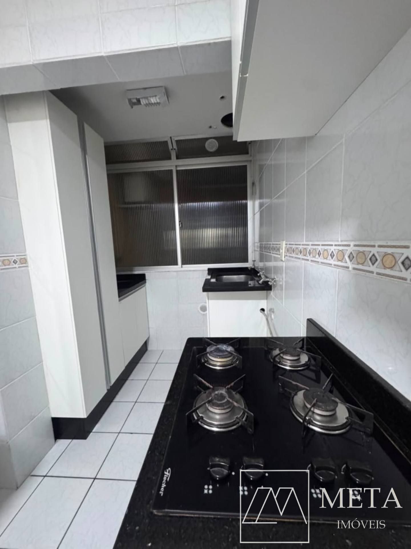 Apartamento à venda no Roçado.