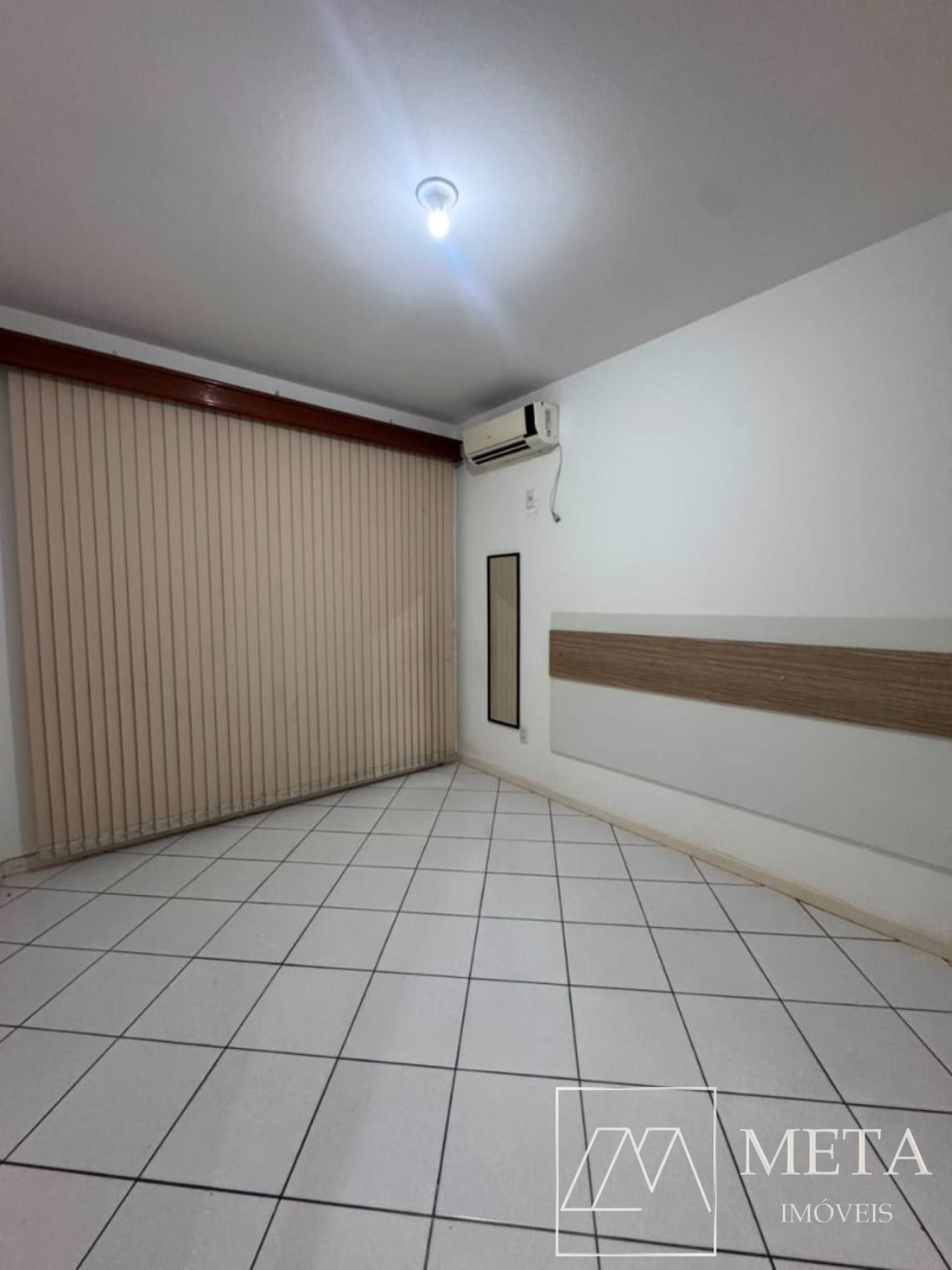 Apartamento à venda no Roçado.