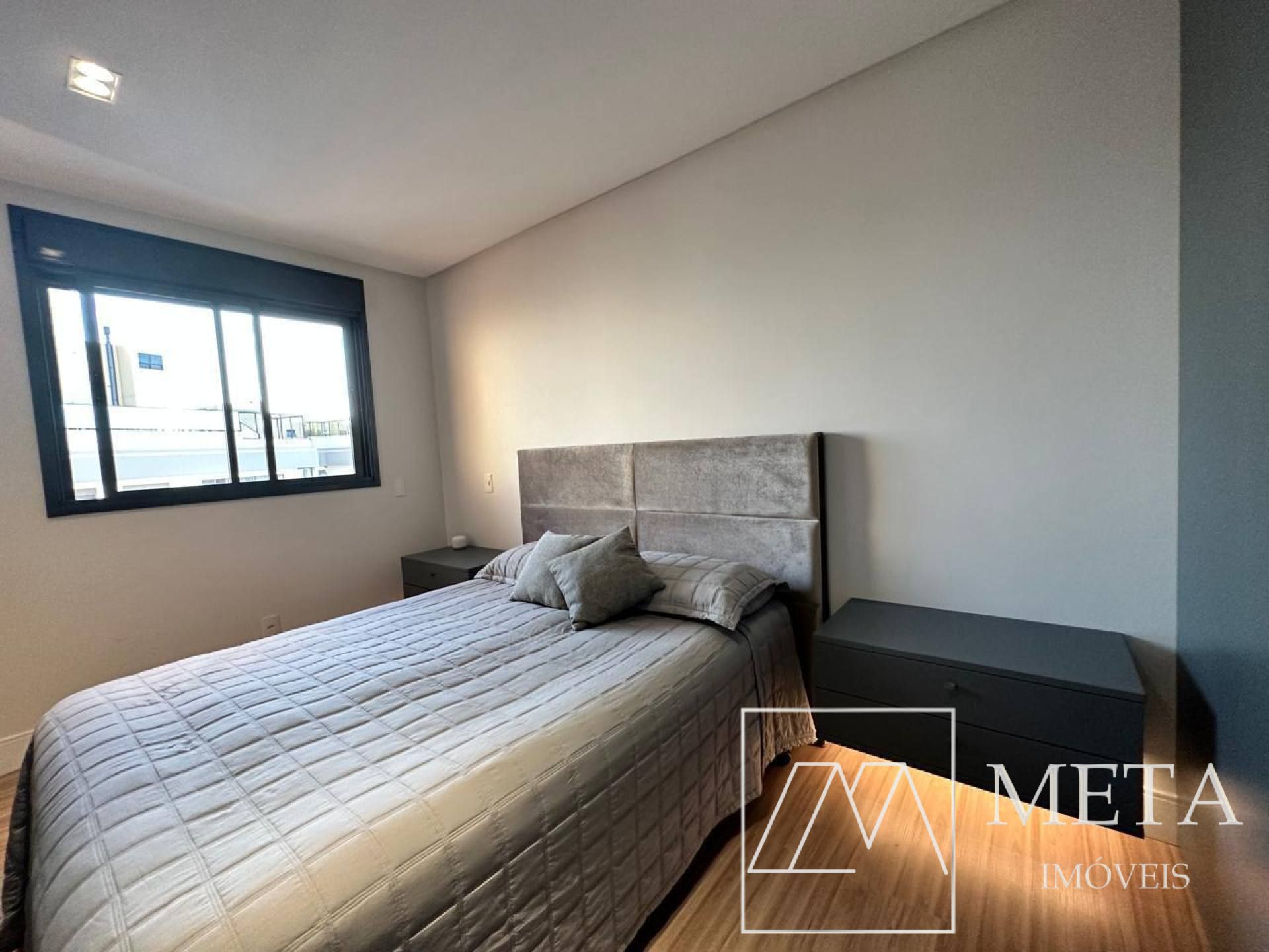 Apartamento com 2 dormitórios na Agronômica - Florianópolis/SC