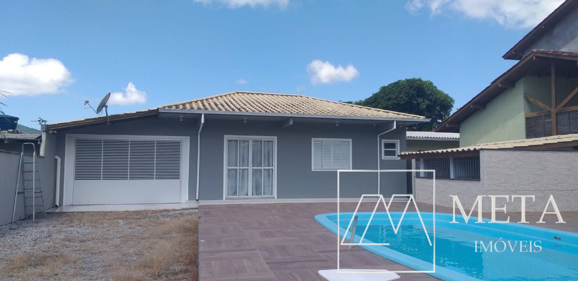 Casa Térrea Com Piscina - Ratones.