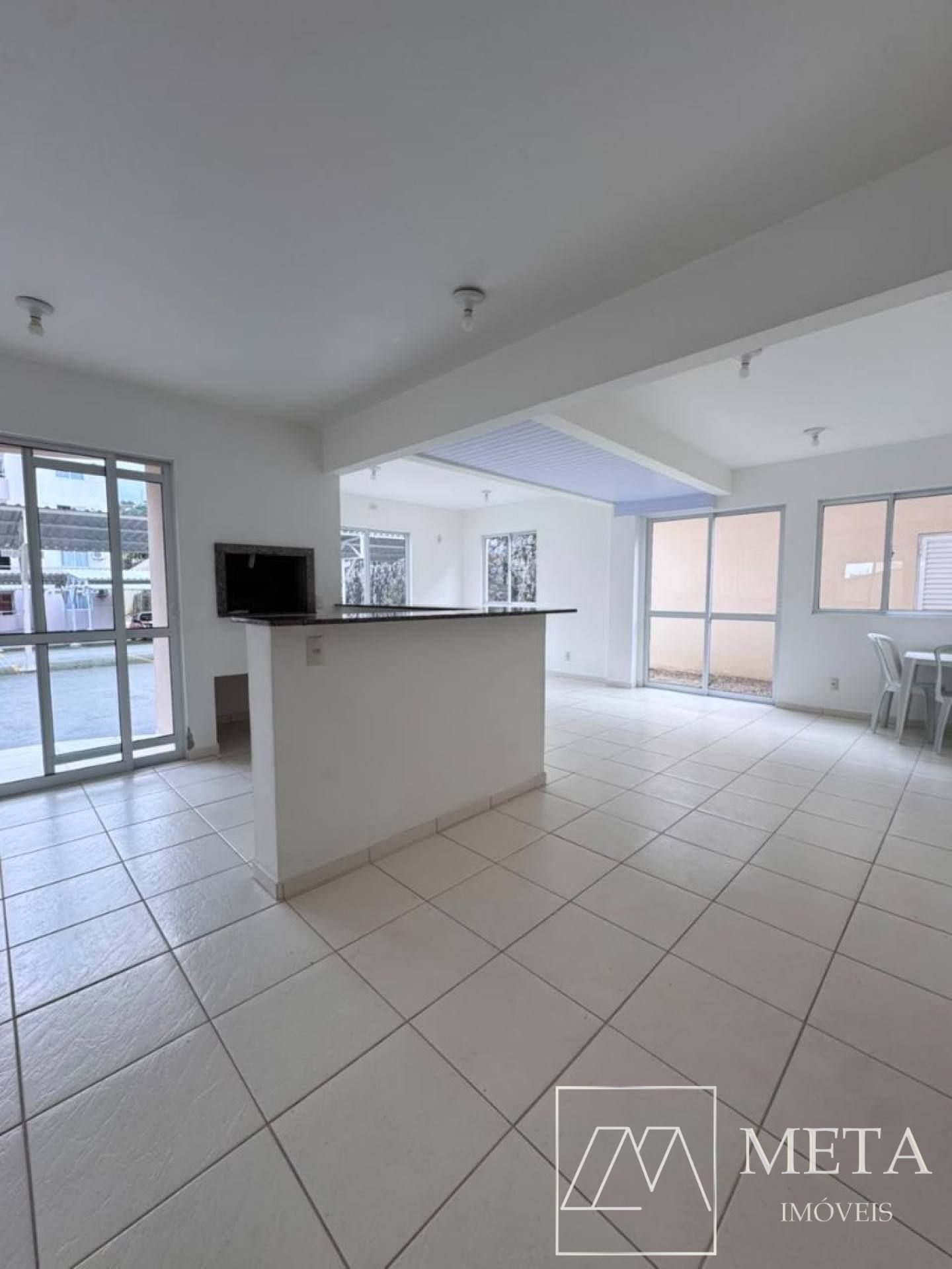 Apartamento à venda – Biguaçu.