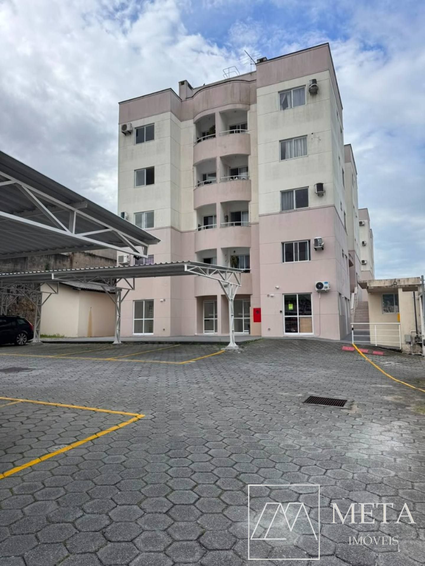 Apartamento à venda – Biguaçu.