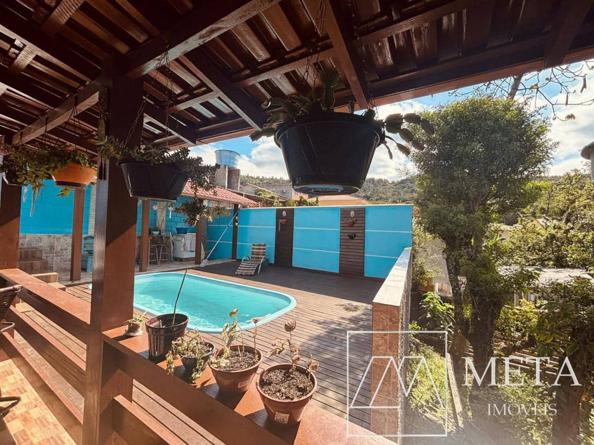 Casa Ampla à venda com Piscina em Gov. Celso Ramos