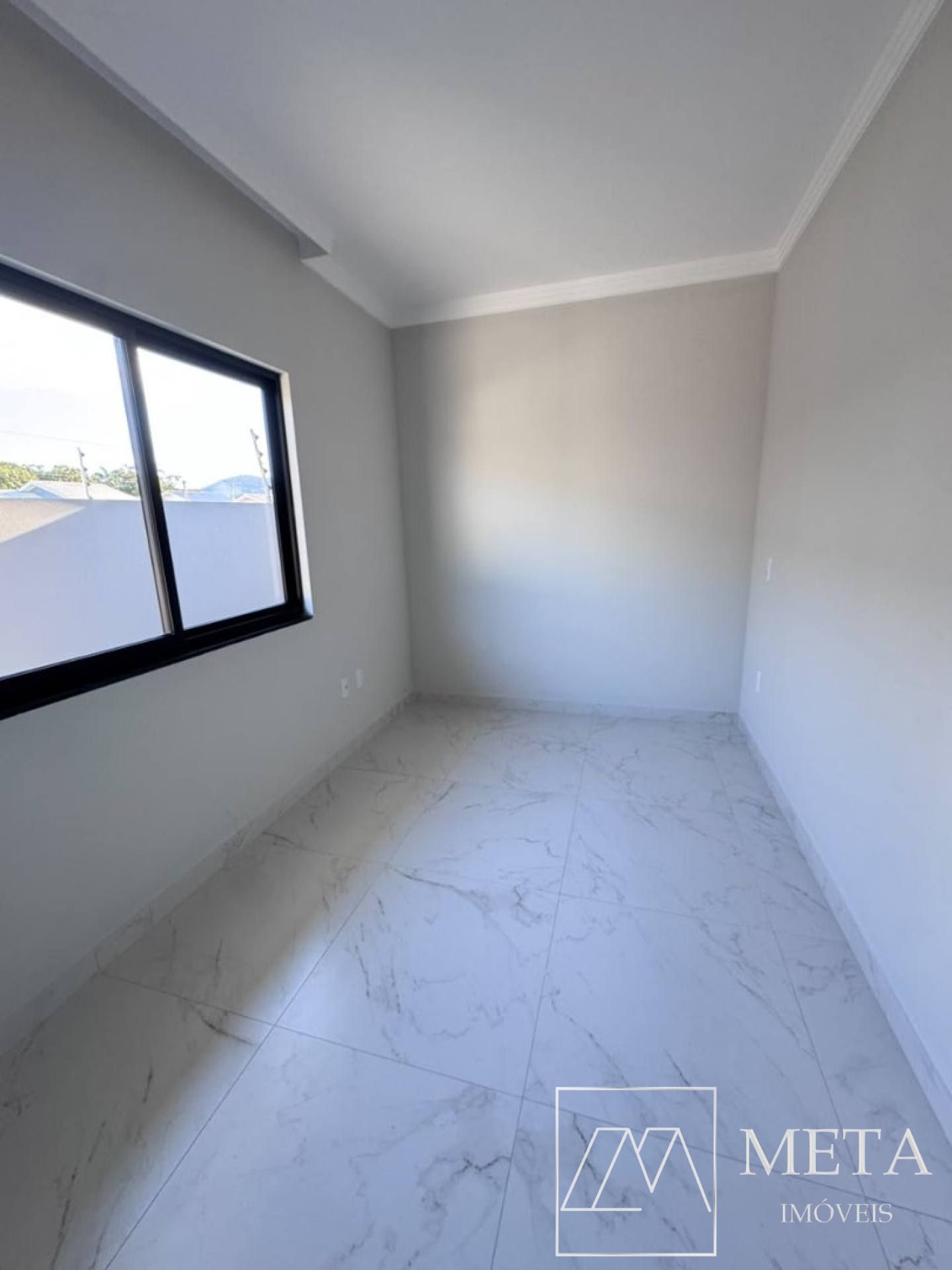 CASA À VENDA – LISBOA 3