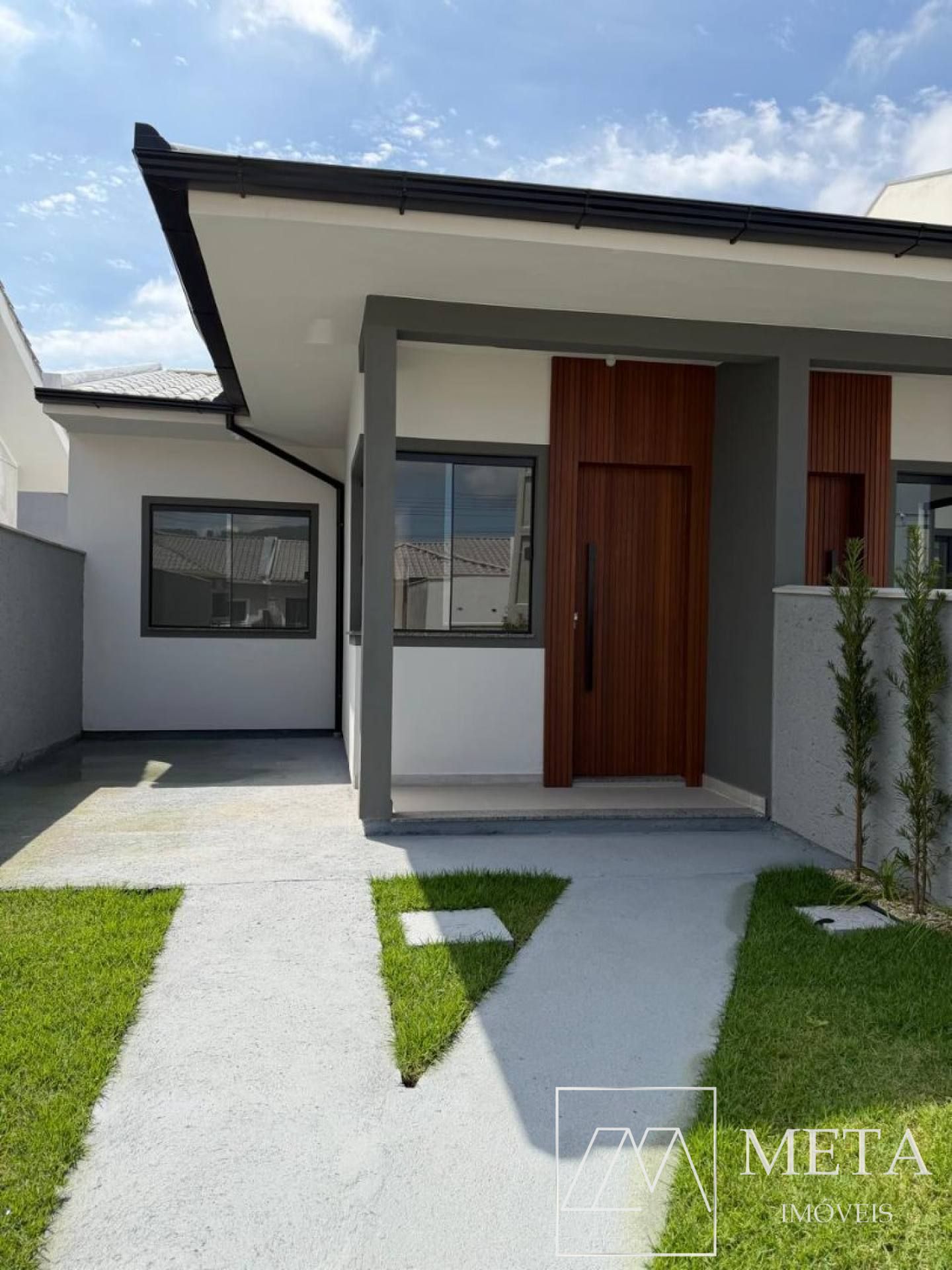 CASA À VENDA – LOTEAMENTO VALE VERDE