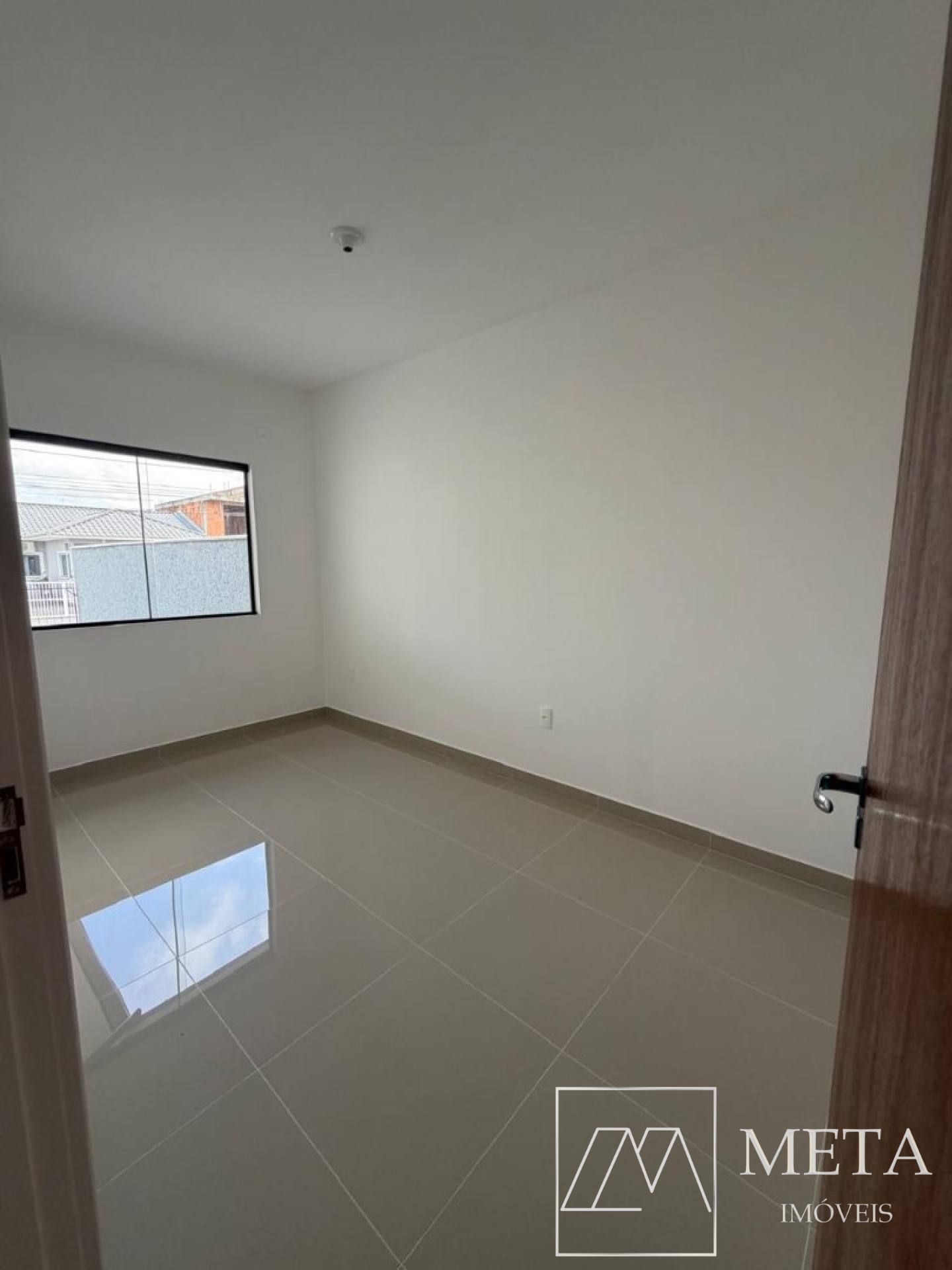 CASA À VENDA – LOTEAMENTO VALE VERDE