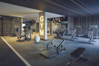 APARTAMENTO 3 SUITES EM HOME CLUB
