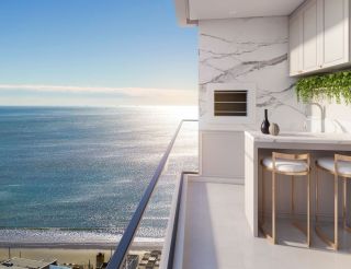 EMPREENDIMENTO A 80 METROS DO MAR COM 02 SUÍTES