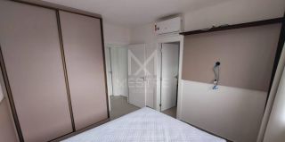 APARTAMENTO 3 SUÍTES MOBILIADO ANDAR ALTO PARA LOCAÇÃO ANUAL NA MEIA PRAIA - REF 124119