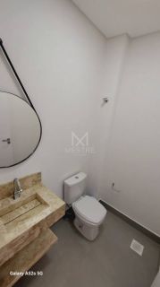 APARTAMENTO 3 SUÍTES MOBILIADO ANDAR ALTO PARA LOCAÇÃO ANUAL NA MEIA PRAIA - REF 124119