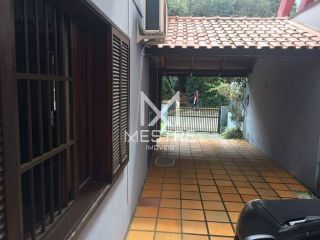 CASA NA QUADRA MAR EM MEIA PRAIA