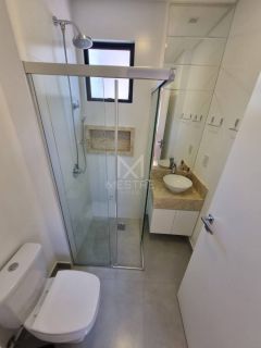 MORE EM UM APARTAMENTO QUADRA MAR