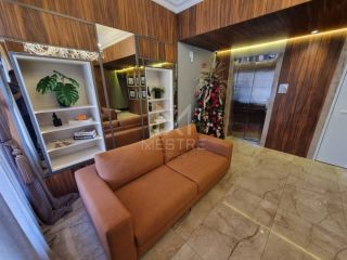 MORE EM UM APARTAMENTO QUADRA MAR