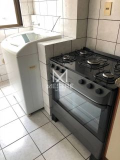 APARTAMENTO NA SEGUNDA QUADRA DO MAR MEIA PRAIA
