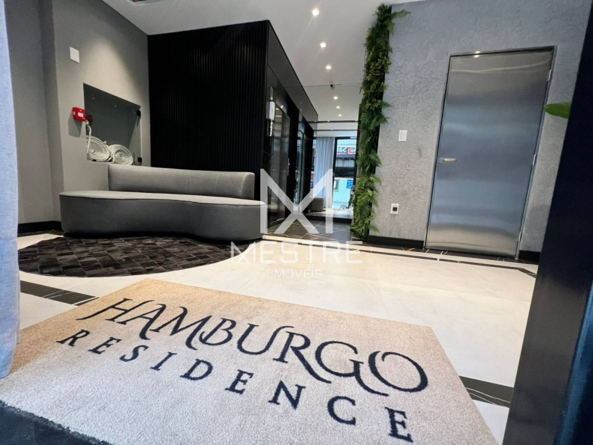 APARTAMENTO NOVO NA MEIA PRAIA