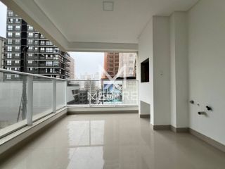 APARTAMENTO NOVO NA MEIA PRAIA