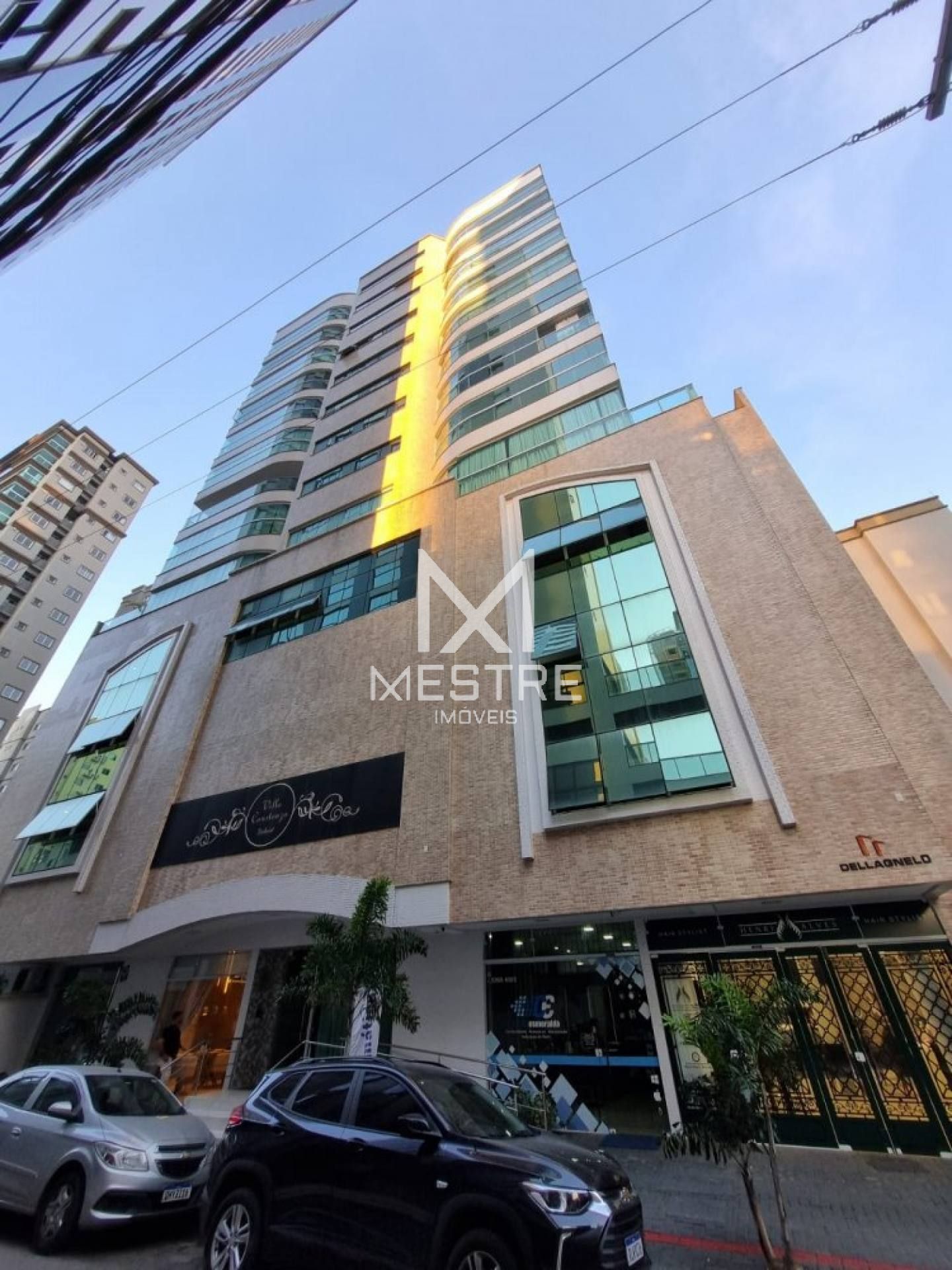 APARTAMENTO PRONTO NA MEIA PRAIA