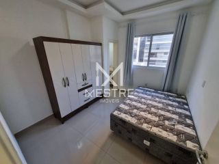 APARTAMENTO PRONTO NA MEIA PRAIA