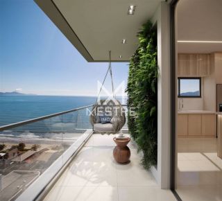 APARTAMENTO COM INCRÍVEL VISTA PARA O MAR