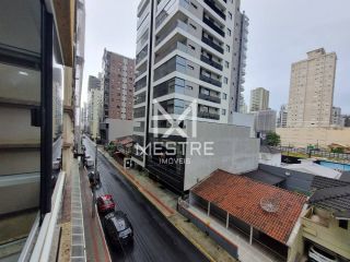 APARTAMENTO PARA VENDA NO CORAÇÃO DA MEIA PRAIA