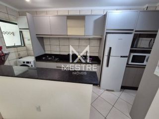 APARTAMENTO MOBILIADO QUADRA MAR EM MEIA PRAIA