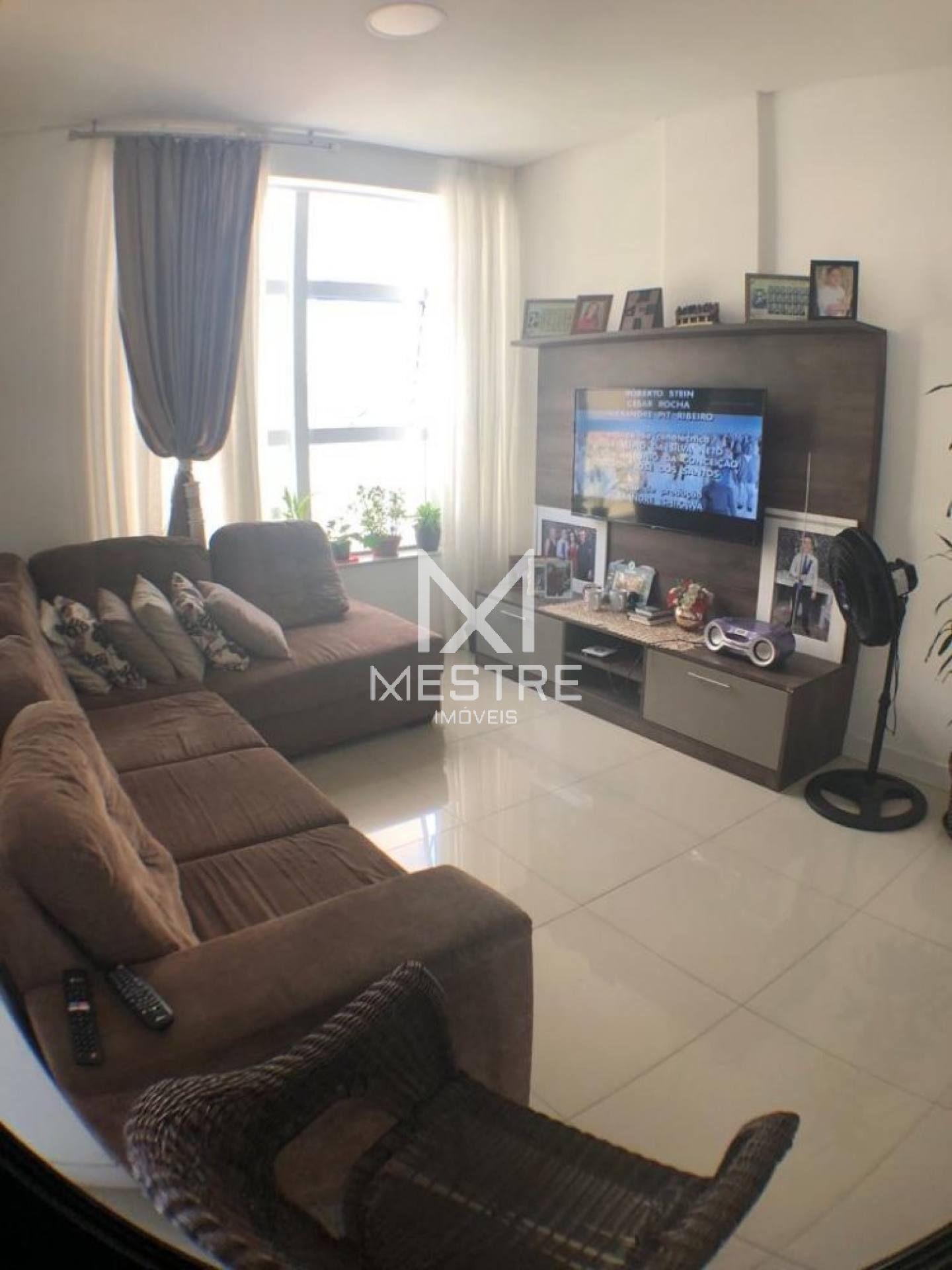 APARTAMENTO MOBILIADO Á VENDA EM MEIA PRAIA