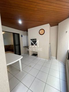 APARTAMENTO QUADRA MAR EM MEIA PRAIA