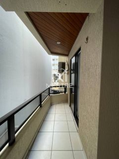 APARTAMENTO QUADRA MAR EM MEIA PRAIA