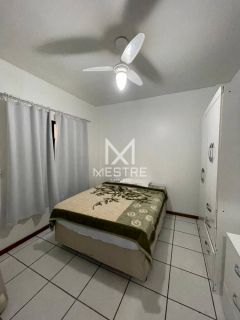 APARTAMENTO QUADRA MAR EM MEIA PRAIA