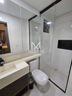 LINDO APARTAMENTO NO CORAÇÃO DA MEIA PRAIA