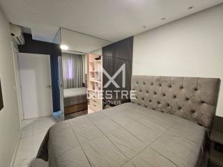 LINDO APARTAMENTO NO CORAÇÃO DA MEIA PRAIA