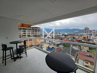 LINDO APARTAMENTO NO CORAÇÃO DA MEIA PRAIA