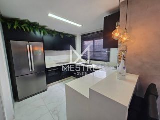 LINDO APARTAMENTO NO CORAÇÃO DA MEIA PRAIA