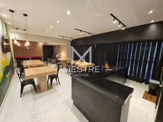 LINDO APARTAMENTO NO CORAÇÃO DA MEIA PRAIA
