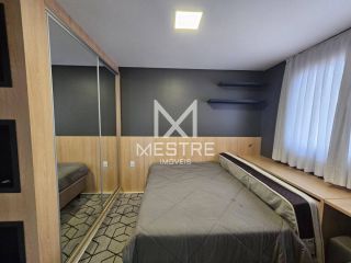 LINDO APARTAMENTO NO CORAÇÃO DA MEIA PRAIA