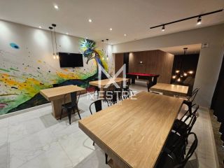 LINDO APARTAMENTO NO CORAÇÃO DA MEIA PRAIA